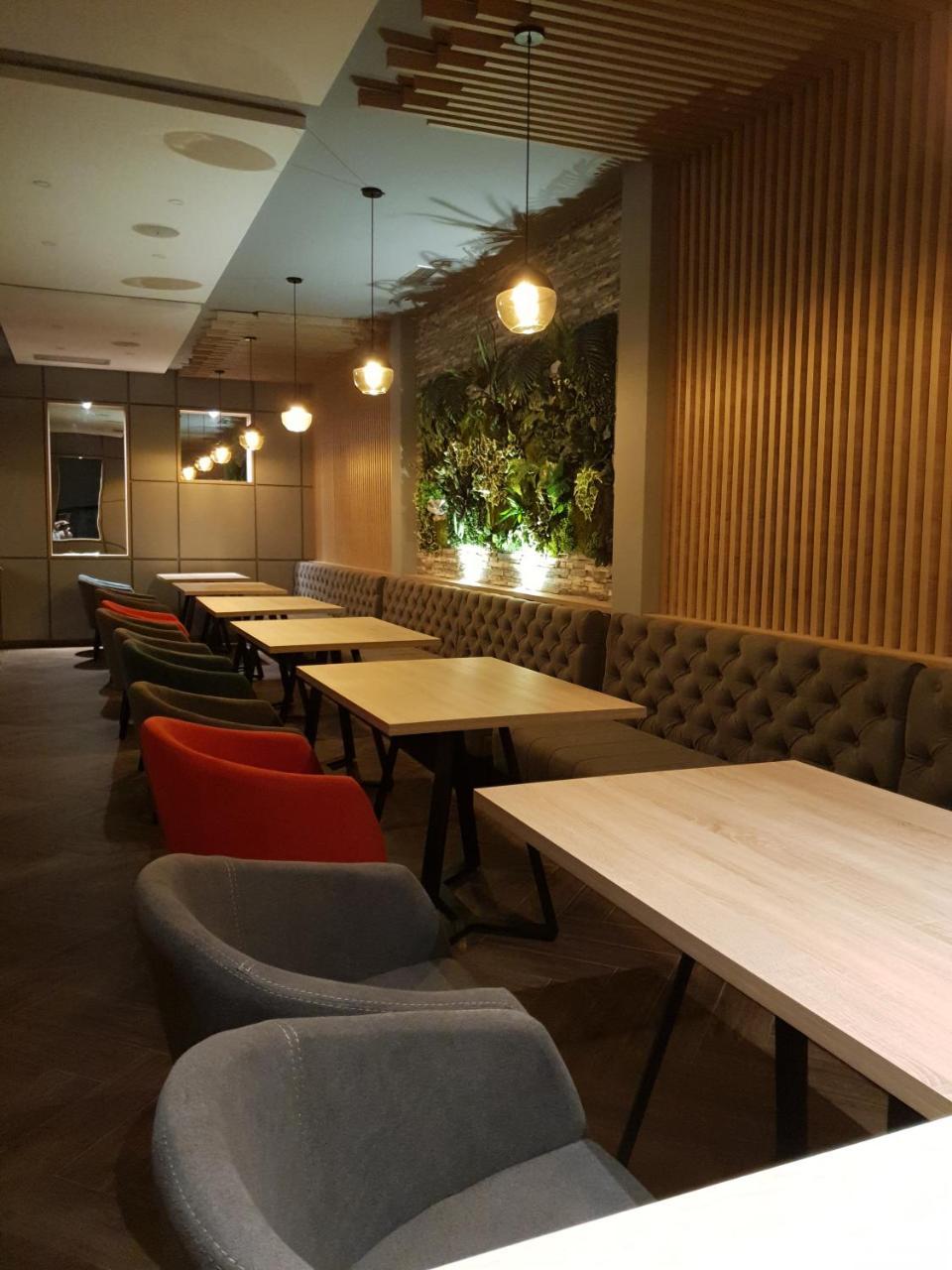 Atva Otel Dolni Dobrenoec